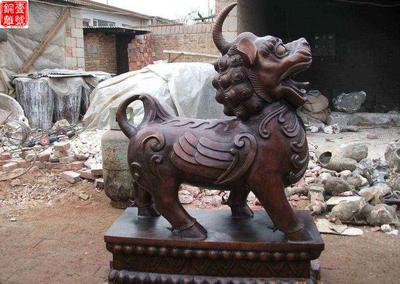 **動(dòng)物雕塑作品