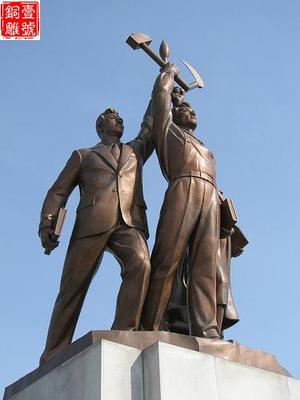 臨夏中外人物雕塑