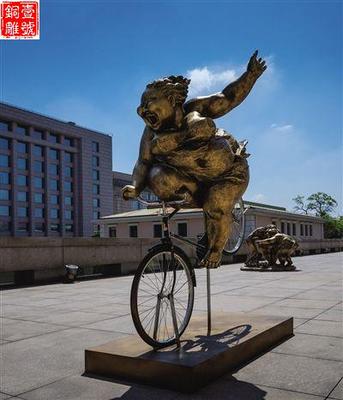 抽象人物銅雕