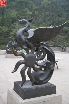 小區(qū)抽象雕塑