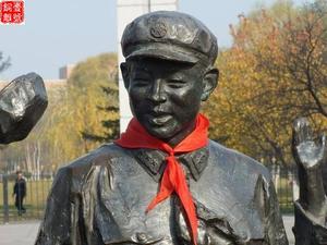 朱炳仁銅雕藝術(shù)博物館雷鋒銅像