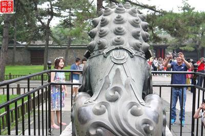 避暑山莊的銅獅子