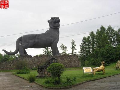 玻璃景觀動(dòng)物抽象雕塑
