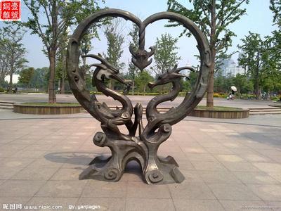 創(chuàng)意動物雕塑作品