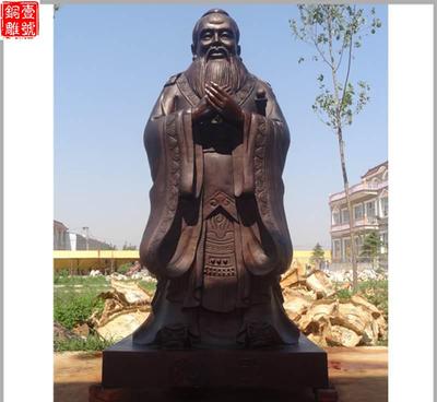 孔子雕像在天安門