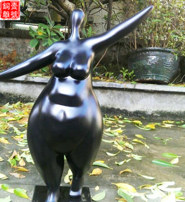 人物雕塑造型照片