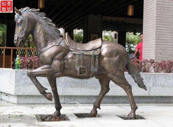 河北铜雕厂家介绍动物雕塑的价值