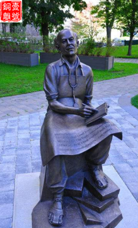 多伦多大学白求恩铜像